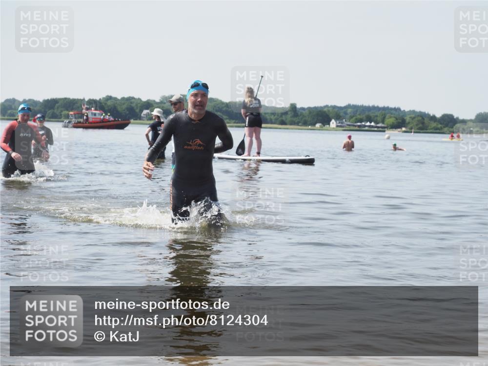 22.06.2025 - Viking Triathlon KatJ http://msf.ph/oto/8124304 22.06.2025 10:59:30 Schwimmen 459, 476 meine-sportfotos.de