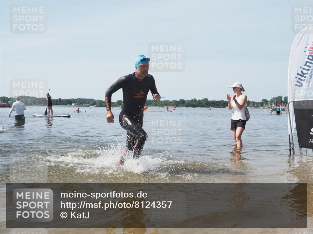 22.06.2025 - Viking Triathlon KatJ http://msf.ph/oto/8124357 22.06.2025 10:59:33 Schwimmen 459, 476 meine-sportfotos.de