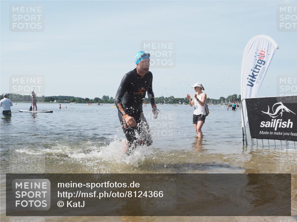 22.06.2025 - Viking Triathlon KatJ http://msf.ph/oto/8124366 22.06.2025 10:59:33 Schwimmen 459, 476 meine-sportfotos.de