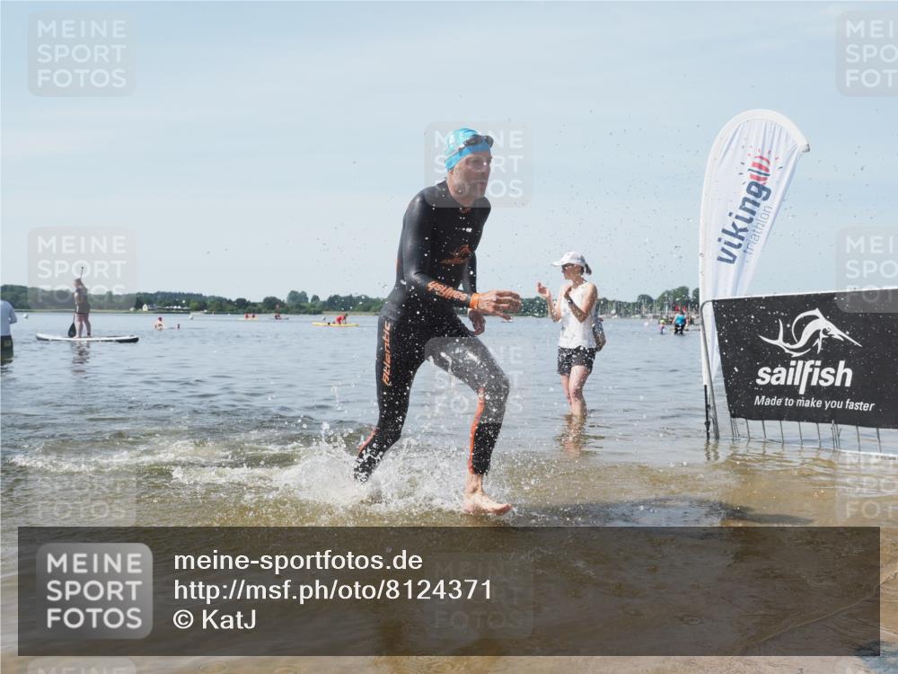 22.06.2025 - Viking Triathlon KatJ http://msf.ph/oto/8124371 22.06.2025 10:59:33 Schwimmen 459, 476 meine-sportfotos.de