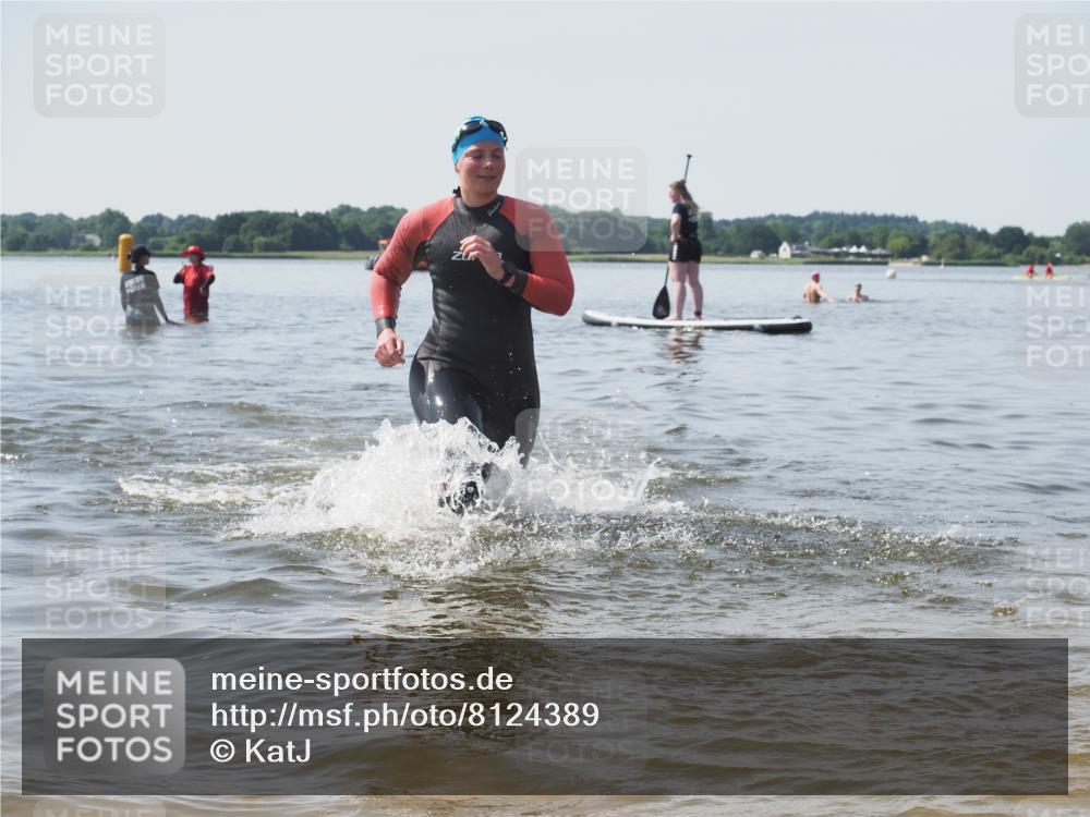 22.06.2025 - Viking Triathlon KatJ http://msf.ph/oto/8124389 22.06.2025 10:59:36 Schwimmen 476 meine-sportfotos.de