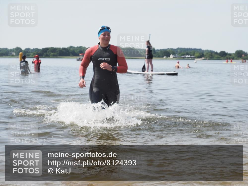 22.06.2025 - Viking Triathlon KatJ http://msf.ph/oto/8124393 22.06.2025 10:59:36 Schwimmen 476 meine-sportfotos.de