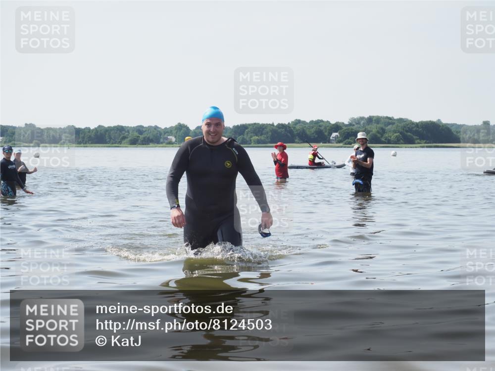 22.06.2025 - Viking Triathlon KatJ http://msf.ph/oto/8124503 22.06.2025 11:06:16 Schwimmen 303 meine-sportfotos.de