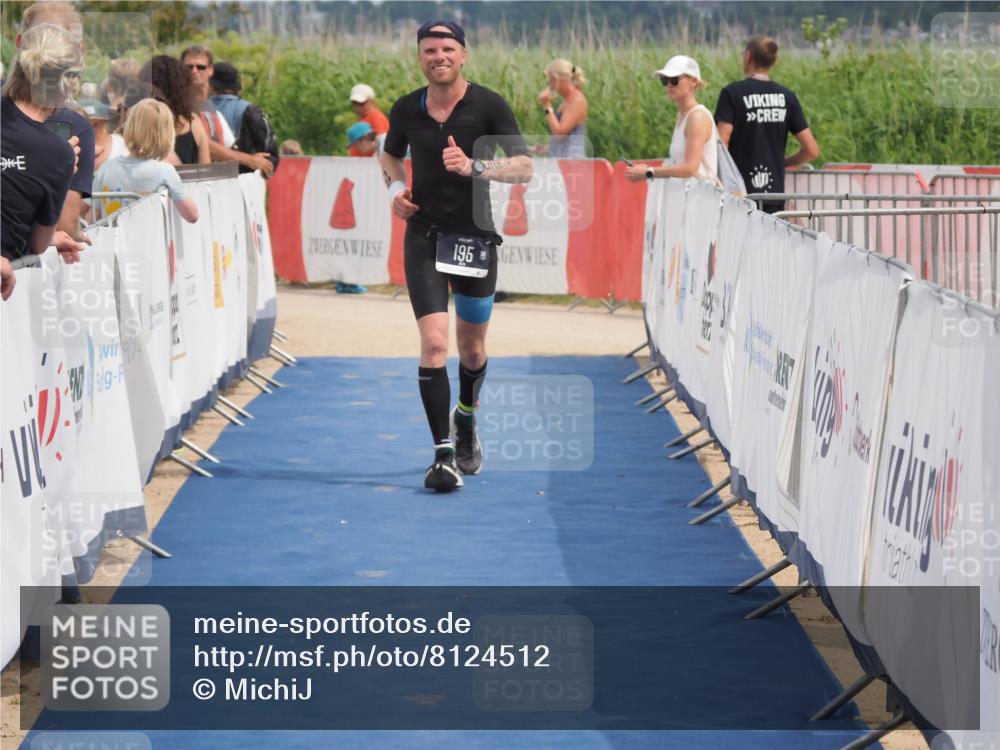 22.06.2025 - Viking Triathlon MichiJ http://msf.ph/oto/8124512 22.06.2025 15:15:09 Ziel 195 meine-sportfotos.de