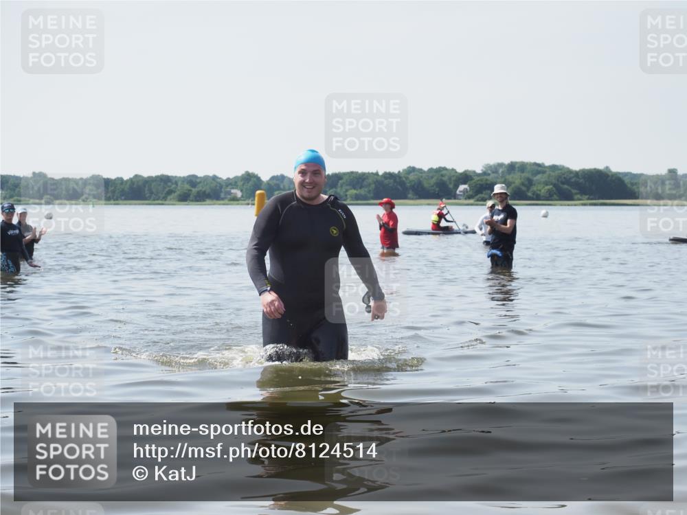22.06.2025 - Viking Triathlon KatJ http://msf.ph/oto/8124514 22.06.2025 11:06:17 Schwimmen 303 meine-sportfotos.de