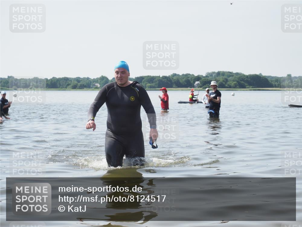22.06.2025 - Viking Triathlon KatJ http://msf.ph/oto/8124517 22.06.2025 11:06:17 Schwimmen 303 meine-sportfotos.de
