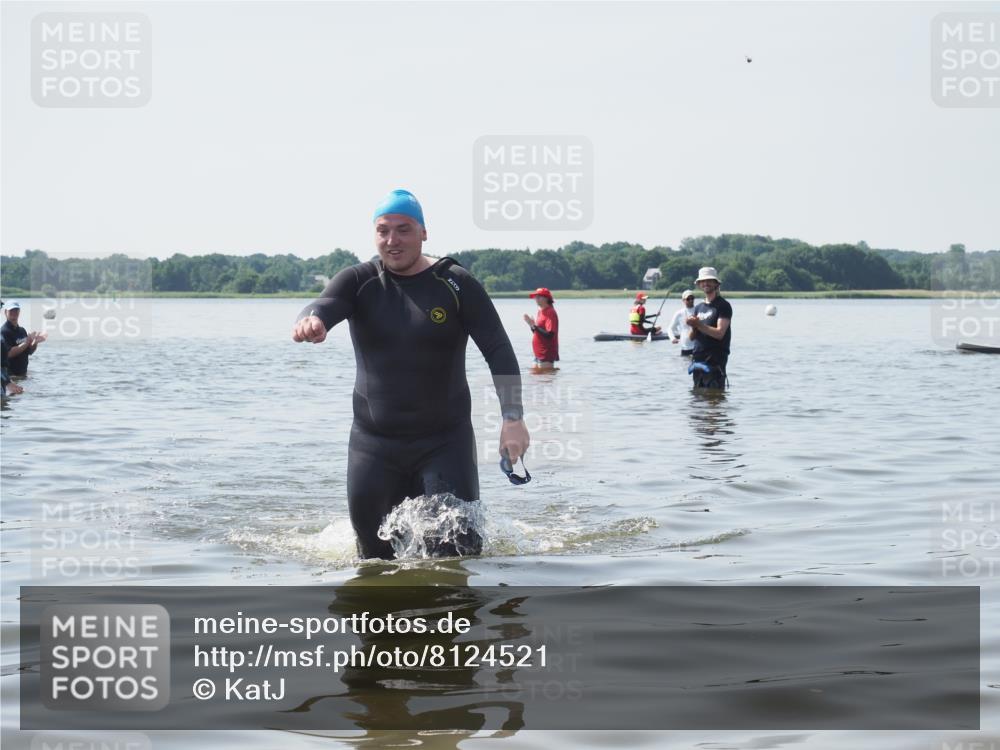 22.06.2025 - Viking Triathlon KatJ http://msf.ph/oto/8124521 22.06.2025 11:06:17 Schwimmen 303 meine-sportfotos.de