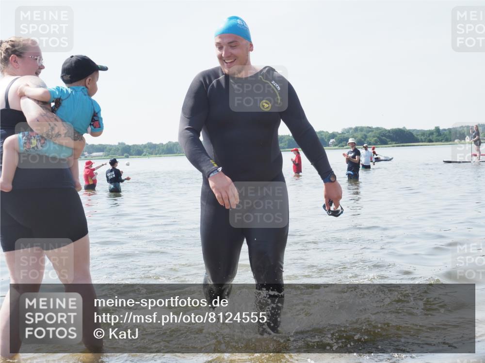 22.06.2025 - Viking Triathlon KatJ http://msf.ph/oto/8124555 22.06.2025 11:06:21 Schwimmen 303 meine-sportfotos.de