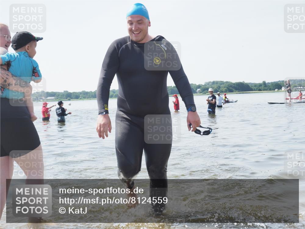 22.06.2025 - Viking Triathlon KatJ http://msf.ph/oto/8124559 22.06.2025 11:06:22 Schwimmen 303 meine-sportfotos.de