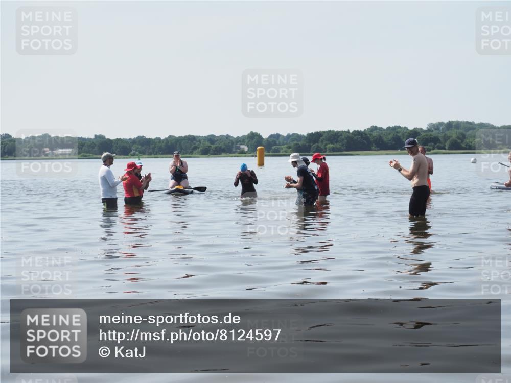 22.06.2025 - Viking Triathlon KatJ http://msf.ph/oto/8124597 22.06.2025 11:13:57 Schwimmen  meine-sportfotos.de
