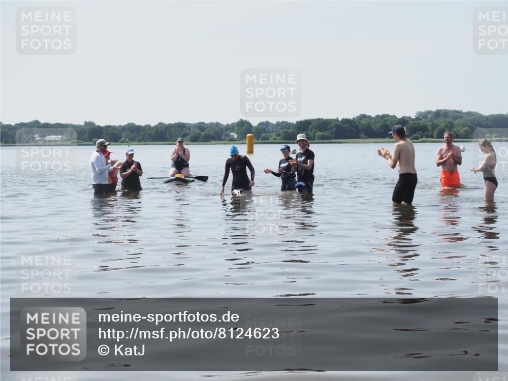 22.06.2025 - Viking Triathlon KatJ http://msf.ph/oto/8124623 22.06.2025 11:14:04 Schwimmen  meine-sportfotos.de