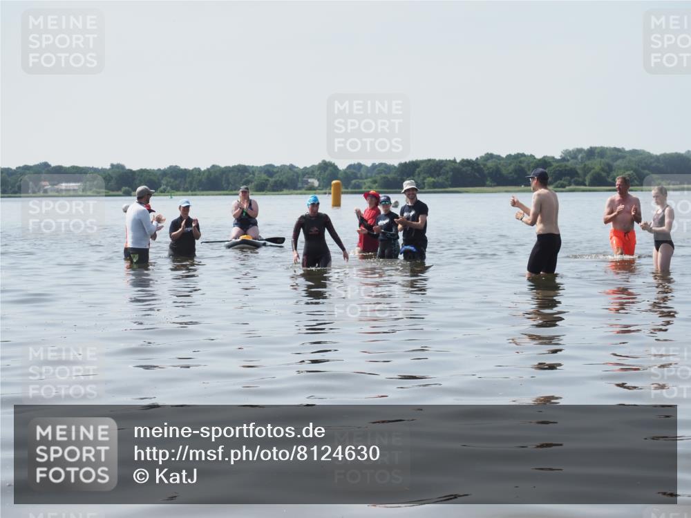 22.06.2025 - Viking Triathlon KatJ http://msf.ph/oto/8124630 22.06.2025 11:14:05 Schwimmen  meine-sportfotos.de