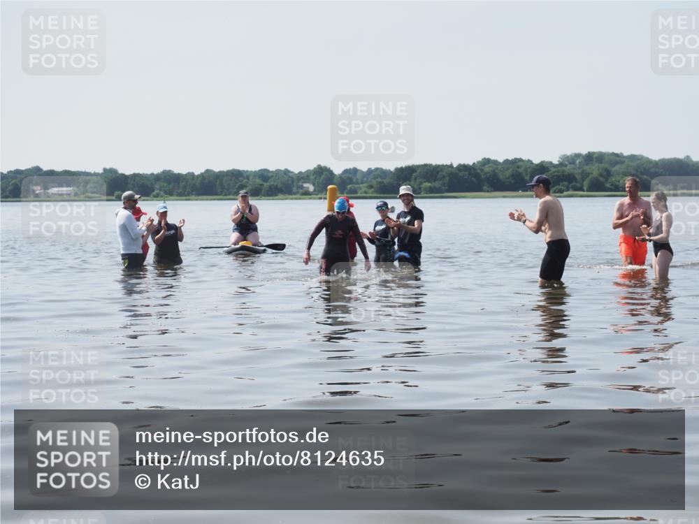 22.06.2025 - Viking Triathlon KatJ http://msf.ph/oto/8124635 22.06.2025 11:14:07 Schwimmen  meine-sportfotos.de