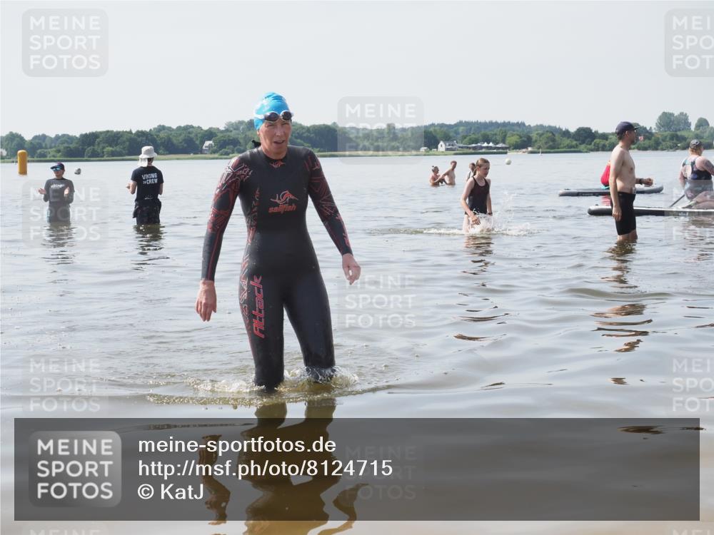 22.06.2025 - Viking Triathlon KatJ http://msf.ph/oto/8124715 22.06.2025 11:14:28 Schwimmen 405 meine-sportfotos.de