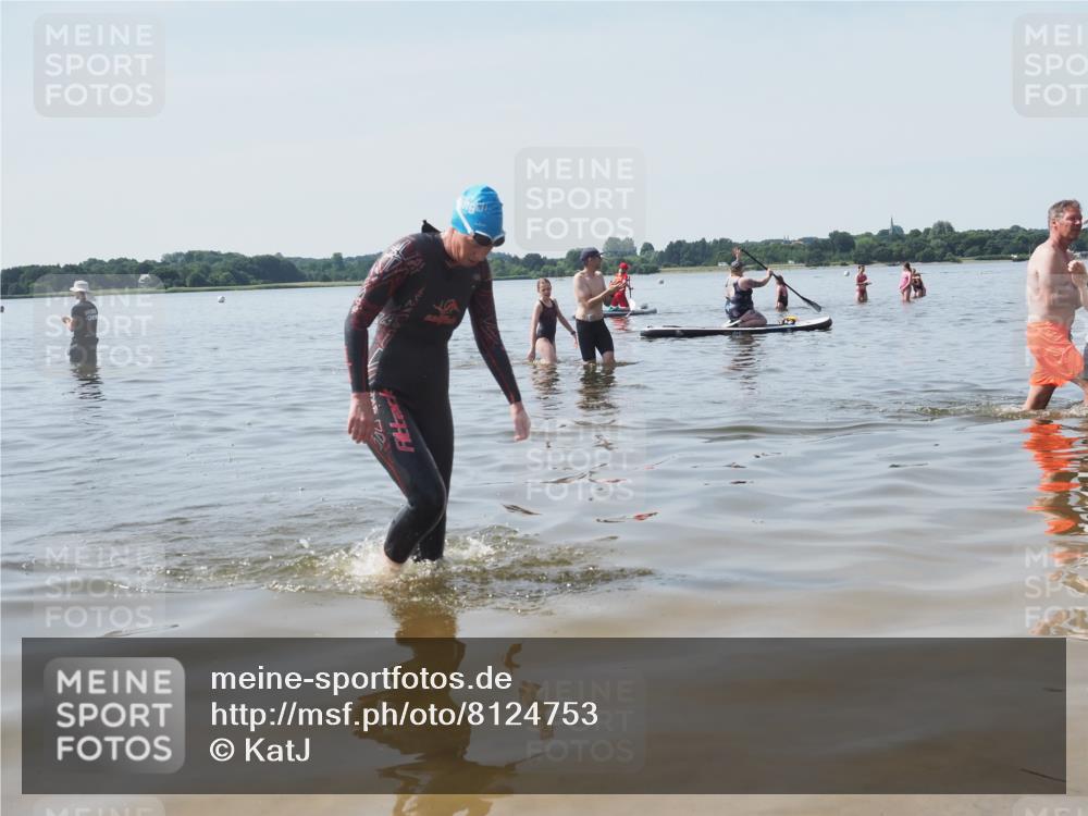 22.06.2025 - Viking Triathlon KatJ http://msf.ph/oto/8124753 22.06.2025 11:14:30 Schwimmen 405 meine-sportfotos.de