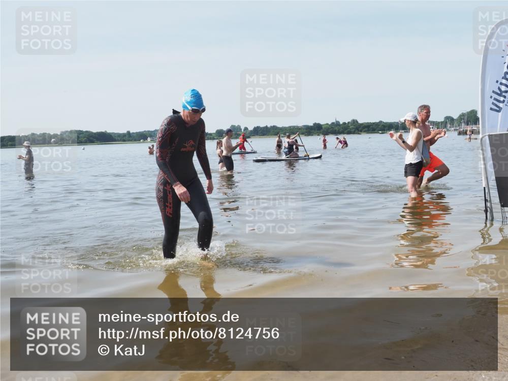 22.06.2025 - Viking Triathlon KatJ http://msf.ph/oto/8124756 22.06.2025 11:14:30 Schwimmen 405 meine-sportfotos.de