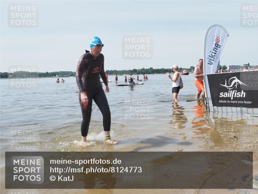 22.06.2025 - Viking Triathlon KatJ http://msf.ph/oto/8124773 22.06.2025 11:14:32 Schwimmen 405 meine-sportfotos.de