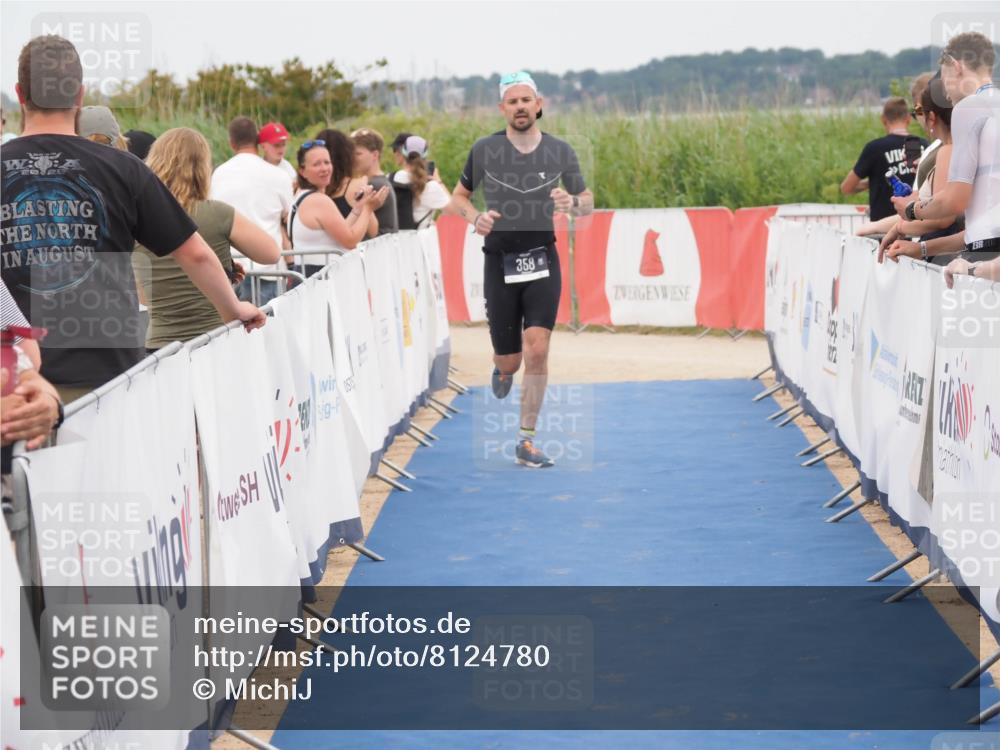 22.06.2025 - Viking Triathlon MichiJ http://msf.ph/oto/8124780 22.06.2025 15:19:26 Ziel 358 meine-sportfotos.de