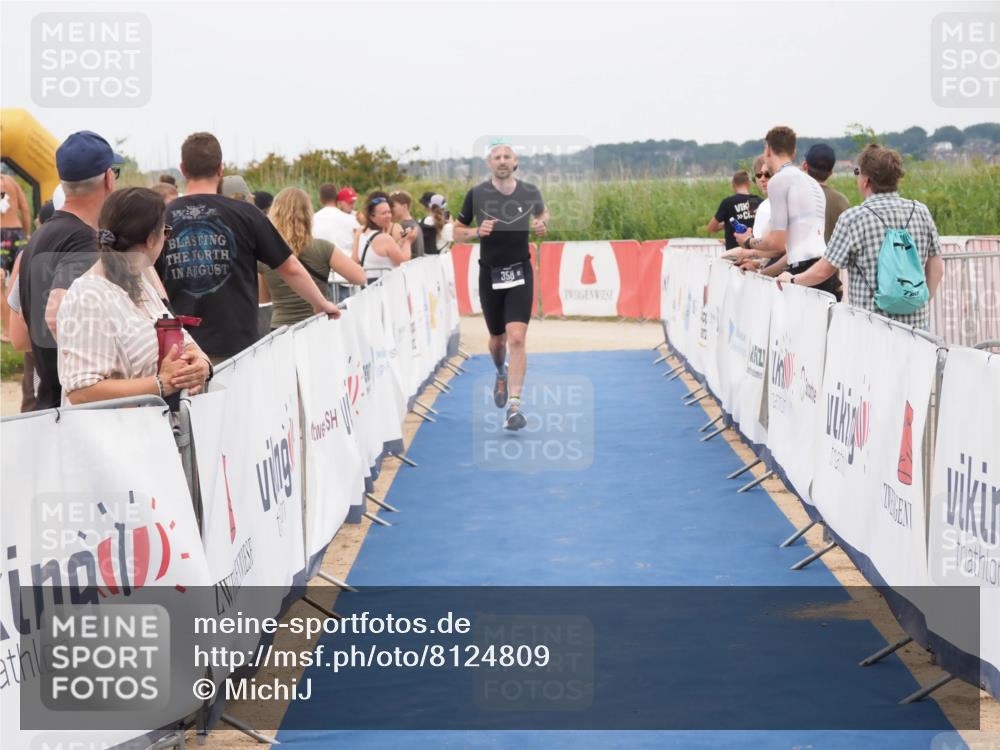 22.06.2025 - Viking Triathlon MichiJ http://msf.ph/oto/8124809 22.06.2025 15:19:27 Ziel 358 meine-sportfotos.de