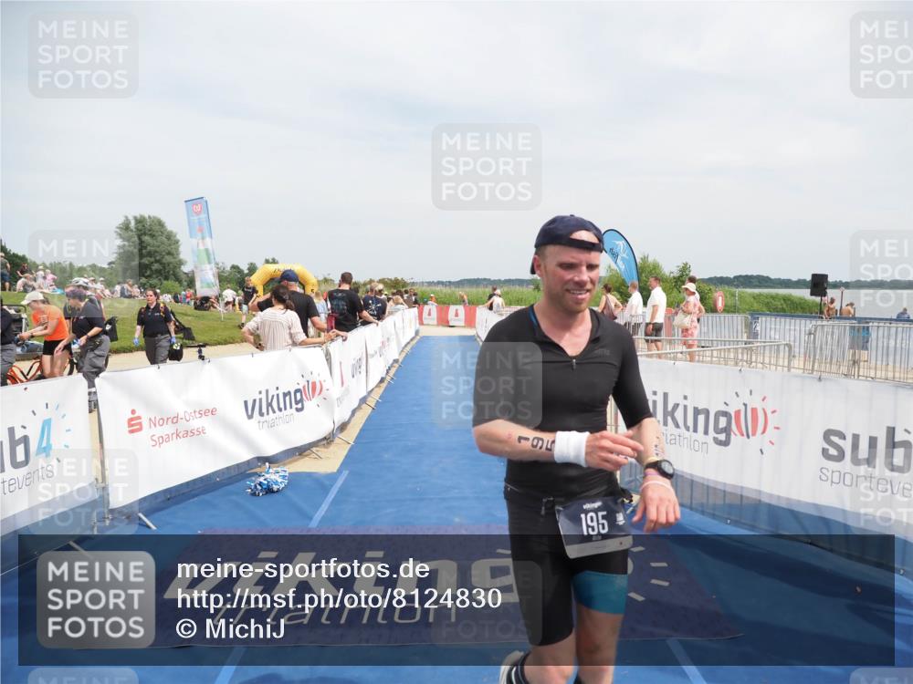22.06.2025 - Viking Triathlon MichiJ http://msf.ph/oto/8124830 22.06.2025 15:15:15 Ziel 195 meine-sportfotos.de