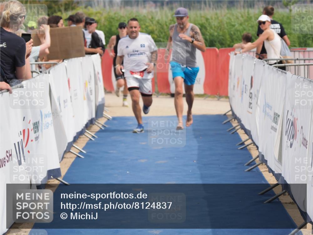 22.06.2025 - Viking Triathlon MichiJ http://msf.ph/oto/8124837 22.06.2025 15:15:21 Ziel 374, 638 meine-sportfotos.de