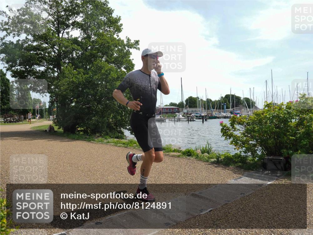 22.06.2025 - Viking Triathlon KatJ http://msf.ph/oto/8124891 22.06.2025 13:07:11 Laufen 132 meine-sportfotos.de