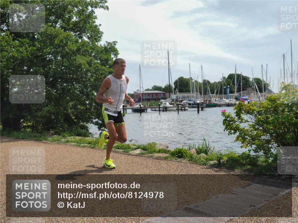 22.06.2025 - Viking Triathlon KatJ http://msf.ph/oto/8124978 22.06.2025 13:07:19 Laufen 349 meine-sportfotos.de