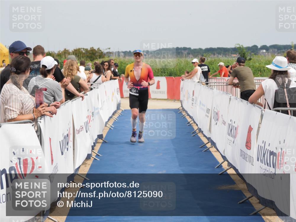 22.06.2025 - Viking Triathlon MichiJ http://msf.ph/oto/8125090 22.06.2025 15:15:44 Ziel 554 meine-sportfotos.de
