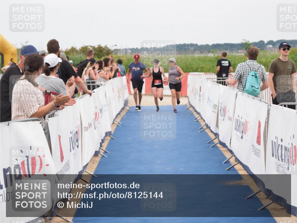 22.06.2025 - Viking Triathlon MichiJ http://msf.ph/oto/8125144 22.06.2025 15:20:04 Ziel 72, 653 meine-sportfotos.de