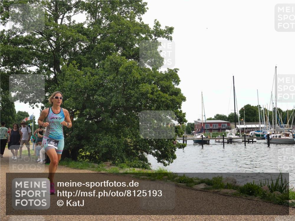 22.06.2025 - Viking Triathlon KatJ http://msf.ph/oto/8125193 22.06.2025 13:43:22 Laufen 465 meine-sportfotos.de