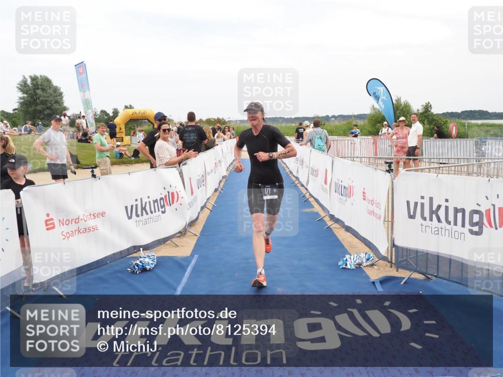 22.06.2025 - Viking Triathlon MichiJ http://msf.ph/oto/8125394 22.06.2025 15:20:28 Ziel 171 meine-sportfotos.de