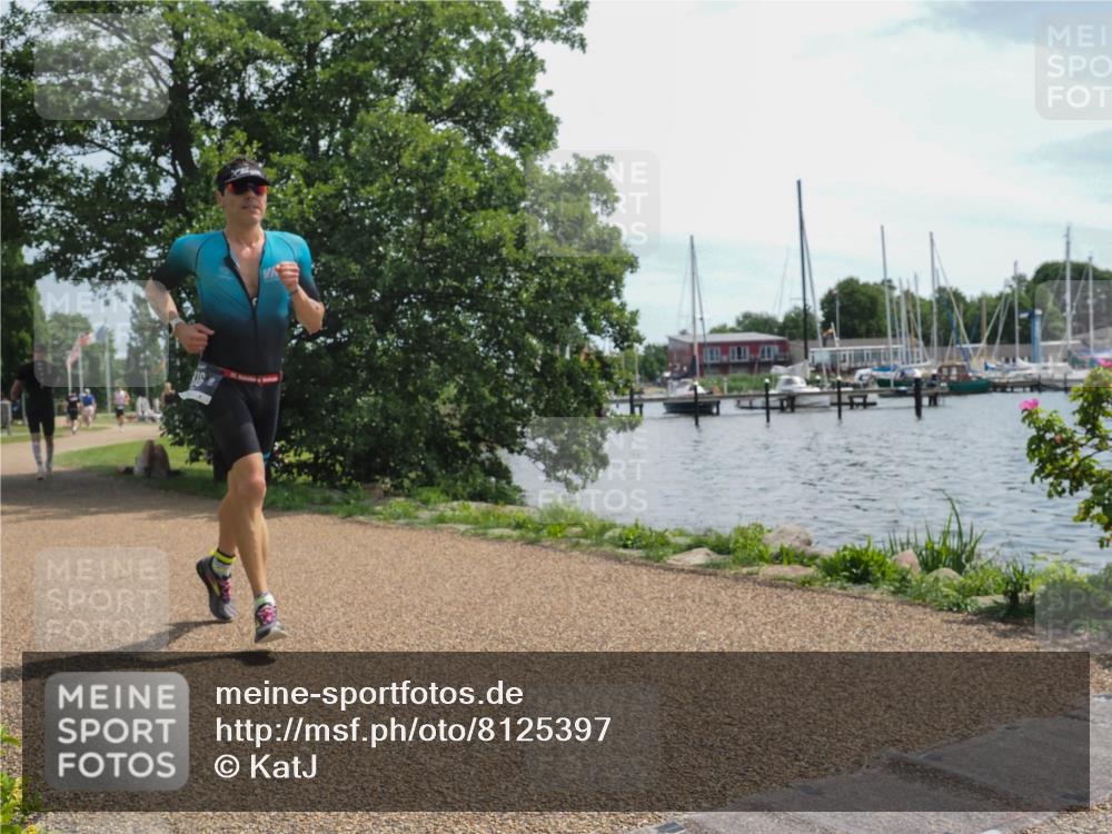 22.06.2025 - Viking Triathlon KatJ http://msf.ph/oto/8125397 22.06.2025 13:07:56 Laufen 146, 316, 457 meine-sportfotos.de