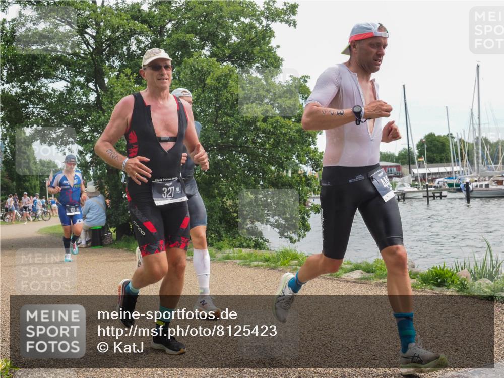 22.06.2025 - Viking Triathlon KatJ http://msf.ph/oto/8125423 22.06.2025 13:43:56 Laufen 40, 135, 261, 327, 434, 448 meine-sportfotos.de