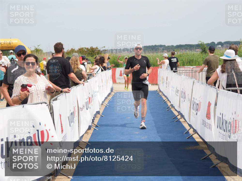 22.06.2025 - Viking Triathlon MichiJ http://msf.ph/oto/8125424 22.06.2025 15:16:27 Ziel 266 meine-sportfotos.de