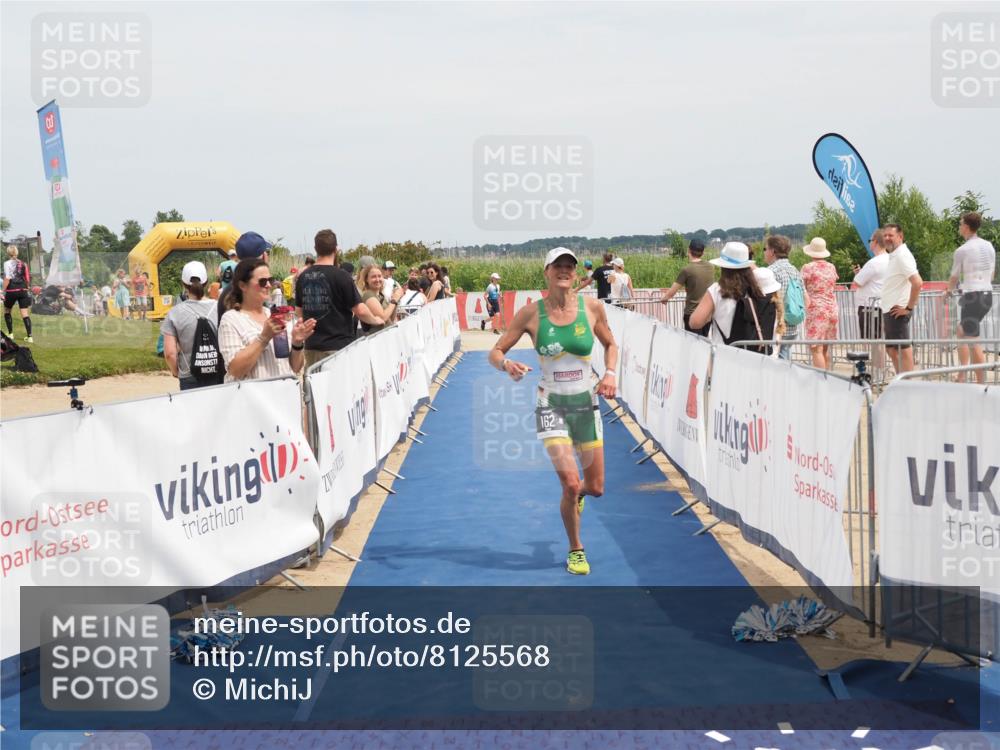 22.06.2025 - Viking Triathlon MichiJ http://msf.ph/oto/8125568 22.06.2025 15:16:34 Ziel 162, 266 meine-sportfotos.de