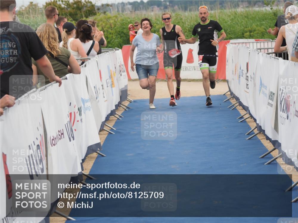 22.06.2025 - Viking Triathlon MichiJ http://msf.ph/oto/8125709 22.06.2025 15:21:31 Ziel 606 meine-sportfotos.de