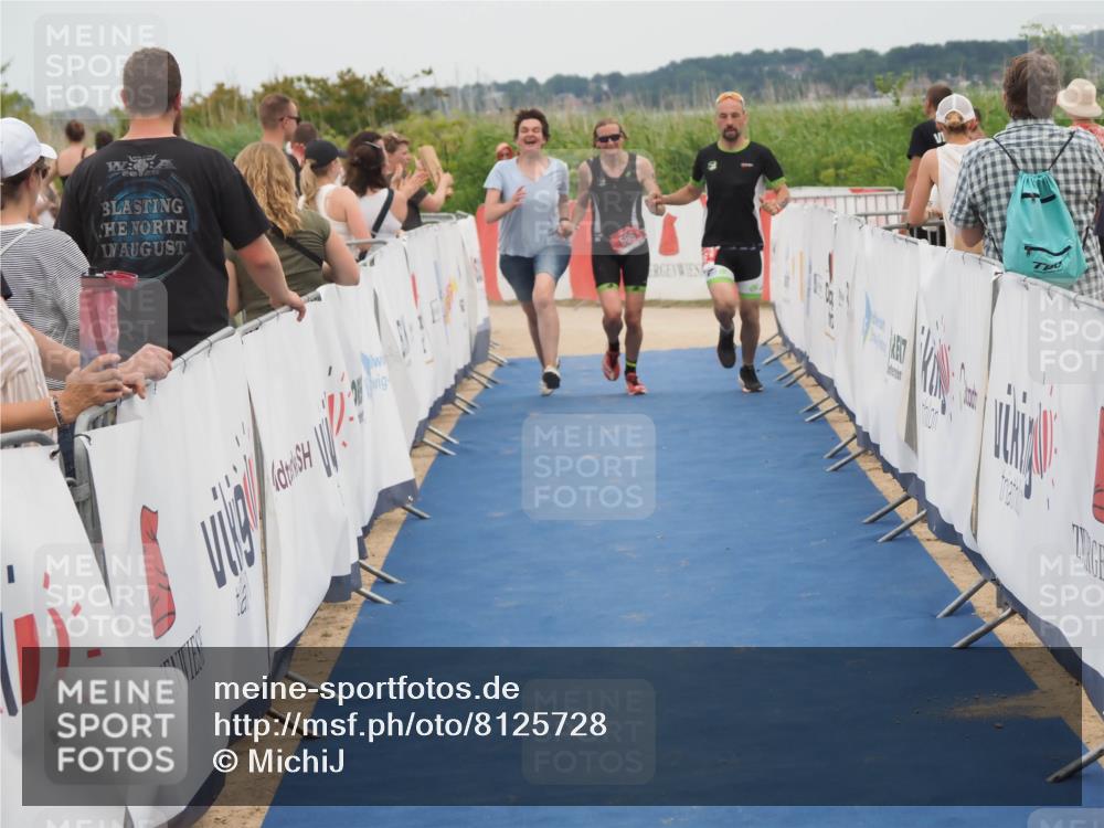 22.06.2025 - Viking Triathlon MichiJ http://msf.ph/oto/8125728 22.06.2025 15:21:31 Ziel 606 meine-sportfotos.de