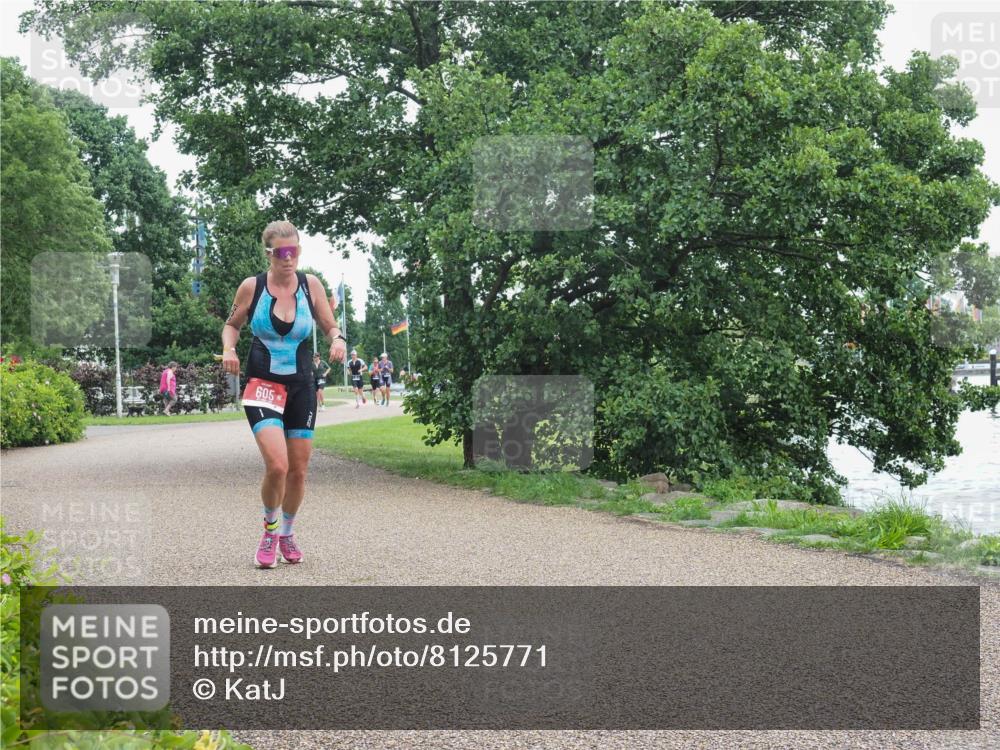 22.06.2025 - Viking Triathlon KatJ http://msf.ph/oto/8125771 22.06.2025 15:28:27 Laufen 447, 605 meine-sportfotos.de