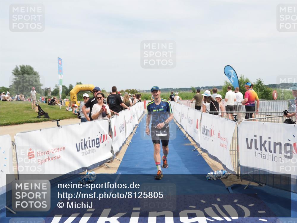 22.06.2025 - Viking Triathlon MichiJ http://msf.ph/oto/8125805 22.06.2025 15:16:51 Ziel 41, 390 meine-sportfotos.de