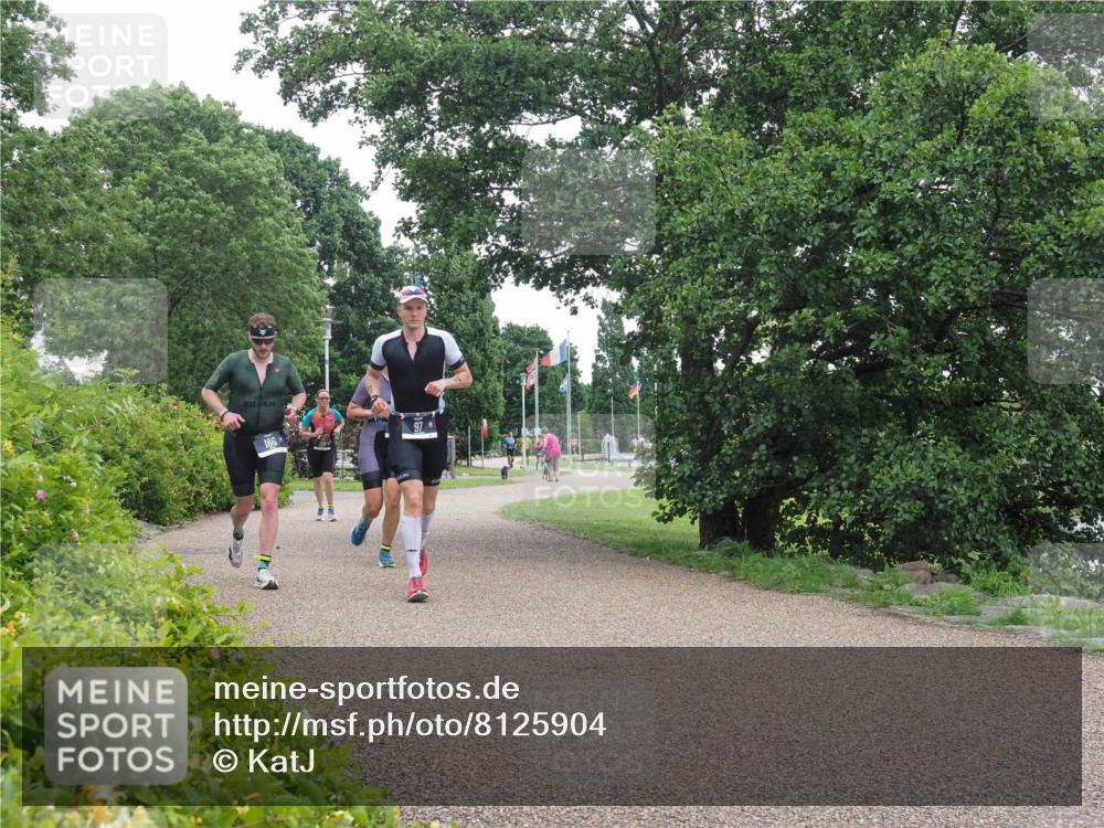 22.06.2025 - Viking Triathlon KatJ http://msf.ph/oto/8125904 22.06.2025 15:28:40 Laufen 97, 186, 460 meine-sportfotos.de