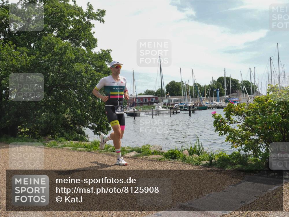 22.06.2025 - Viking Triathlon KatJ http://msf.ph/oto/8125908 22.06.2025 13:08:32 Laufen 209 meine-sportfotos.de