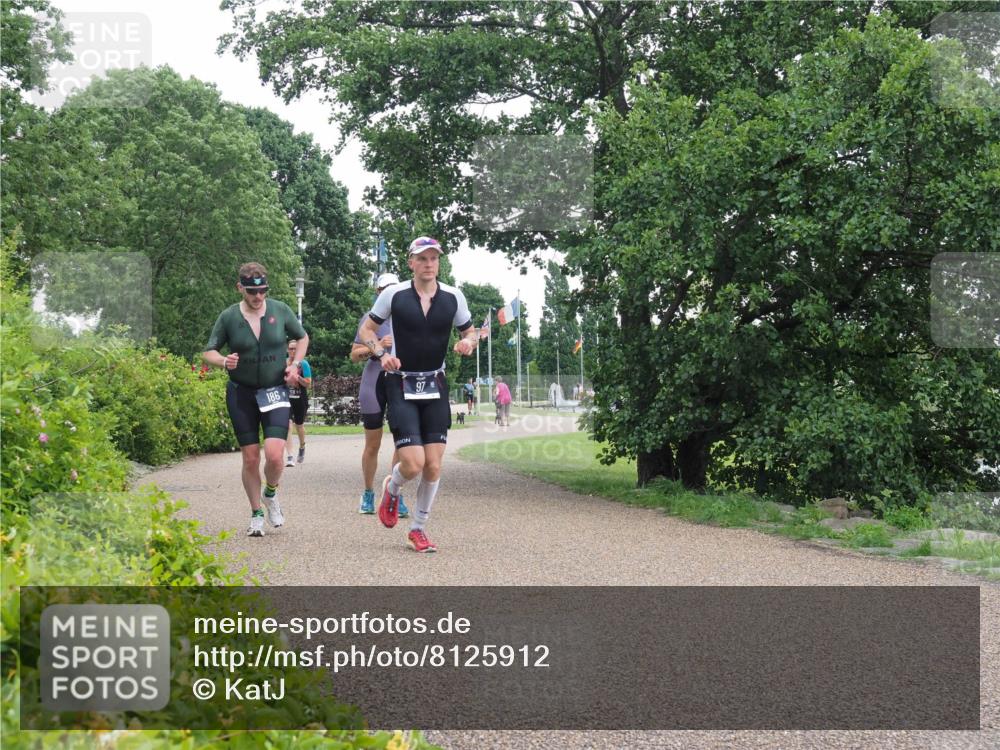 22.06.2025 - Viking Triathlon KatJ http://msf.ph/oto/8125912 22.06.2025 15:28:41 Laufen 97, 186, 460 meine-sportfotos.de