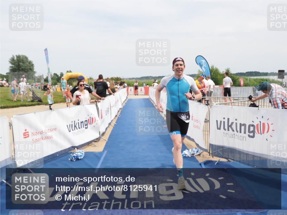 22.06.2025 - Viking Triathlon MichiJ http://msf.ph/oto/8125941 22.06.2025 15:16:58 Ziel 390 meine-sportfotos.de