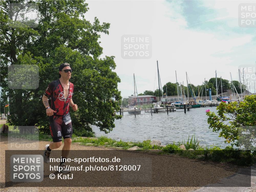 22.06.2025 - Viking Triathlon KatJ http://msf.ph/oto/8126007 22.06.2025 13:08:46 Laufen 506 meine-sportfotos.de