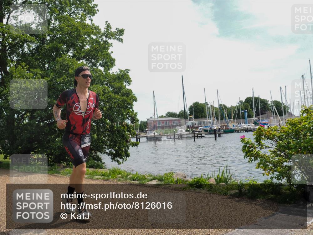 22.06.2025 - Viking Triathlon KatJ http://msf.ph/oto/8126016 22.06.2025 13:08:46 Laufen 506 meine-sportfotos.de