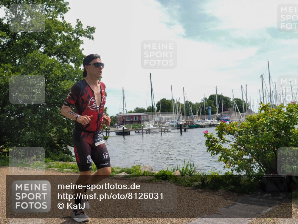 22.06.2025 - Viking Triathlon KatJ http://msf.ph/oto/8126031 22.06.2025 13:08:46 Laufen 506 meine-sportfotos.de