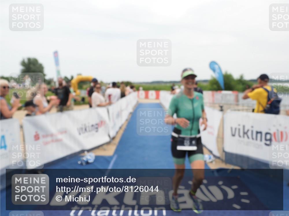 22.06.2025 - Viking Triathlon MichiJ http://msf.ph/oto/8126044 22.06.2025 15:22:23 Ziel 65 meine-sportfotos.de