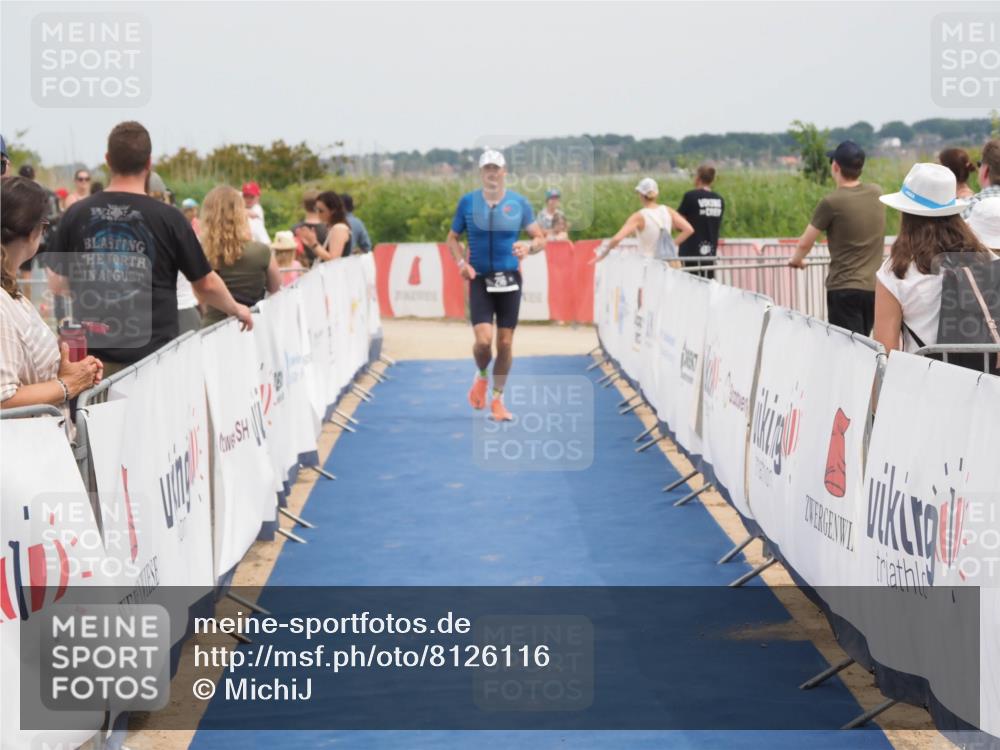 22.06.2025 - Viking Triathlon MichiJ http://msf.ph/oto/8126116 22.06.2025 15:17:29 Ziel 216 meine-sportfotos.de