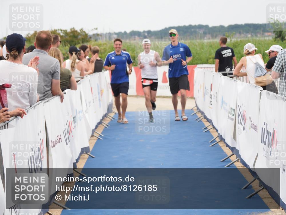 22.06.2025 - Viking Triathlon MichiJ http://msf.ph/oto/8126185 22.06.2025 15:22:52 Ziel 658 meine-sportfotos.de