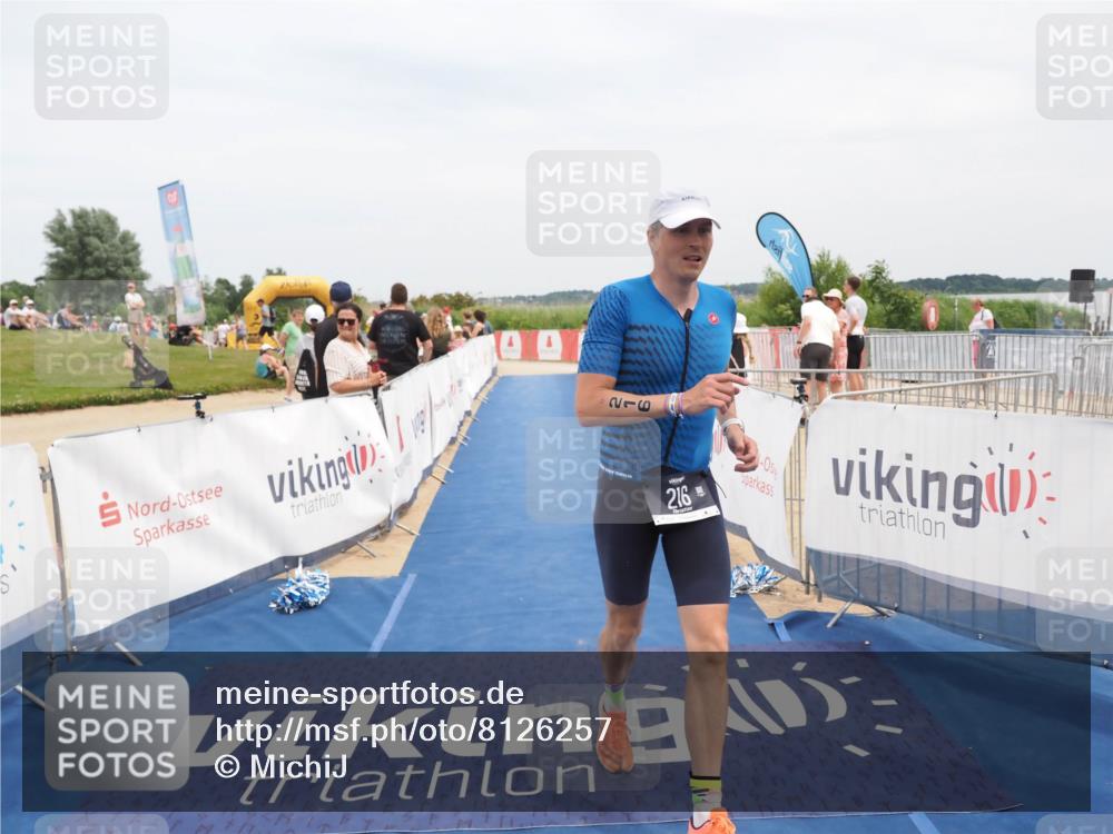 22.06.2025 - Viking Triathlon MichiJ http://msf.ph/oto/8126257 22.06.2025 15:17:34 Ziel 216 meine-sportfotos.de